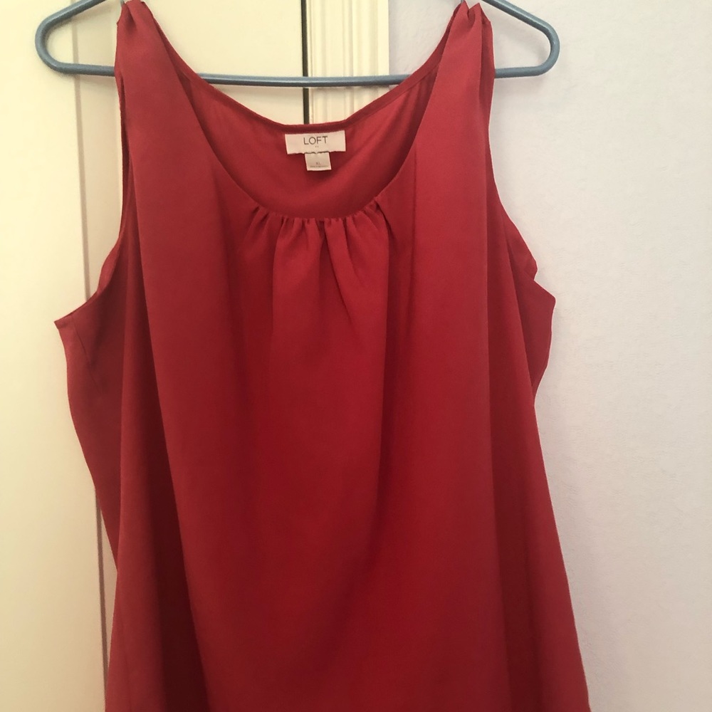 Lightweight tank top